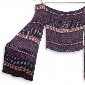 Charlotte Russe Y2K Boho Off Shoulder Bell Sleeve Crop Top Women’s L